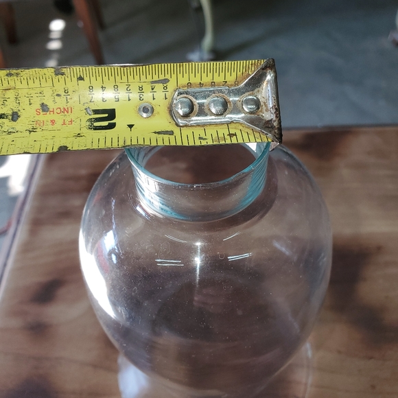 Hurricane Lamp - Picture 3 of 4